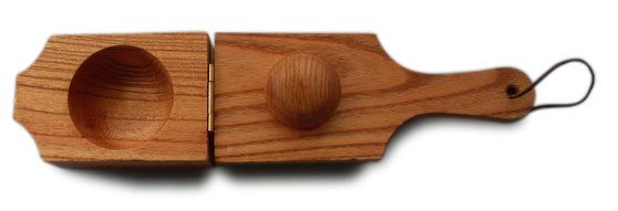 Wooden tostonera